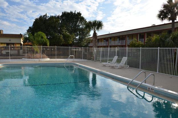 Budget Inn Of Deland De Land Exterior foto